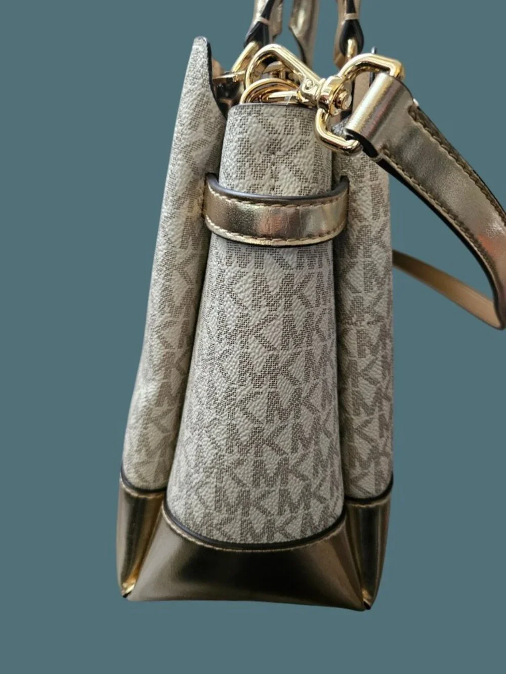 Michael Kors Reed Large Belted Vanilla Pale Gold Satchel Crossbody Bag